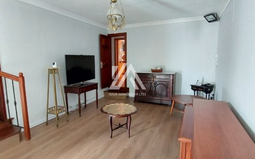 FLOREAL (CENTRE): Spacious 4-bedroom house