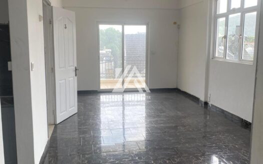 PORT-LOUIS (NORTH): 1-2 bed apartments