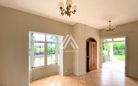 TAMARIN (WEST): 4-bedroom Family home