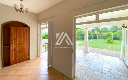 TAMARIN (WEST): 4-bedroom Family home